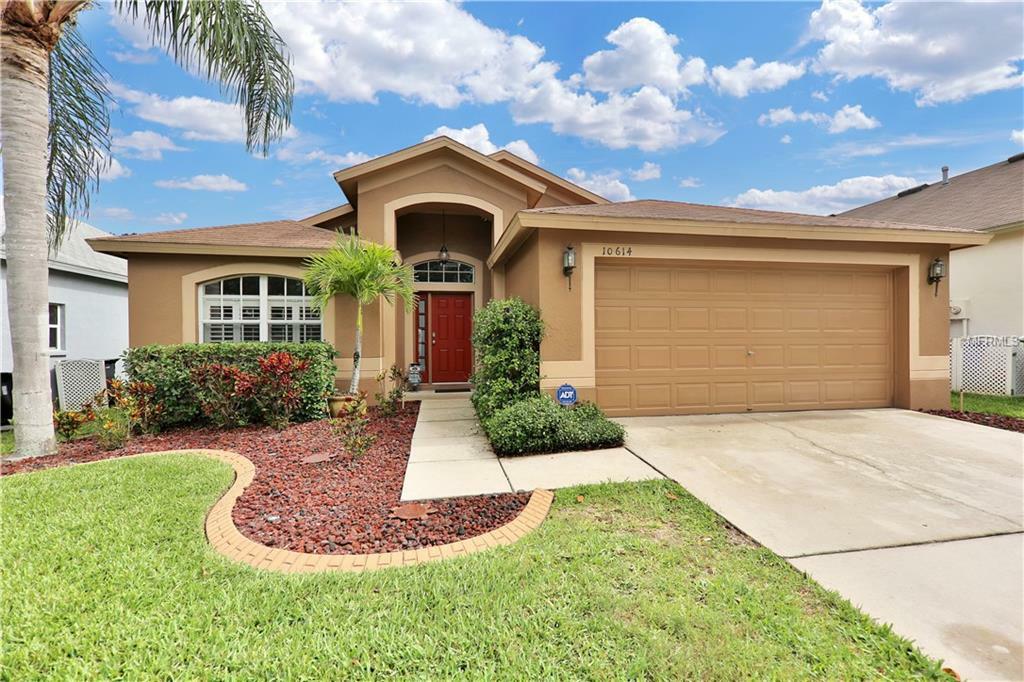 Property Photo:  10614 Little Bend Lane  FL 33579 