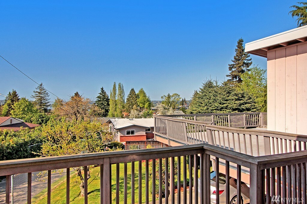 Property Photo:  6012 S Ryan St  WA 98178 