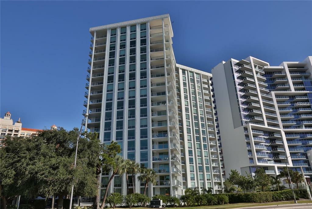 Property Photo:  1111 N Gulfstream Avenue 17E  FL 34236 