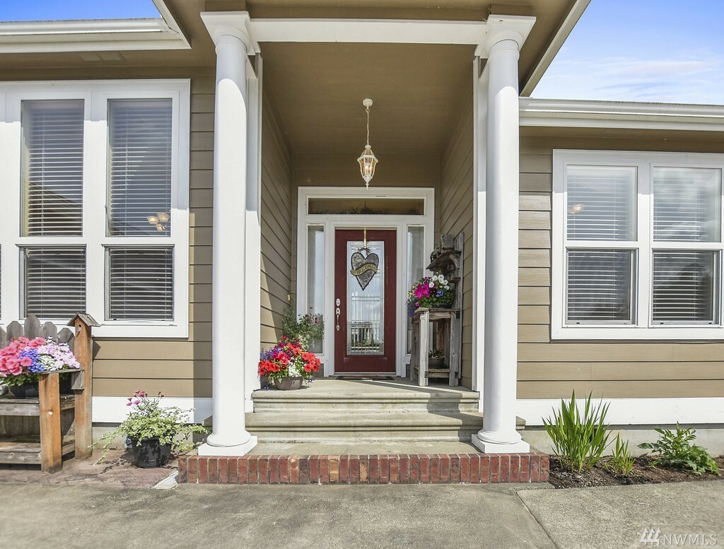 Property Photo: 122 Newaukum Village Dr WA 98532