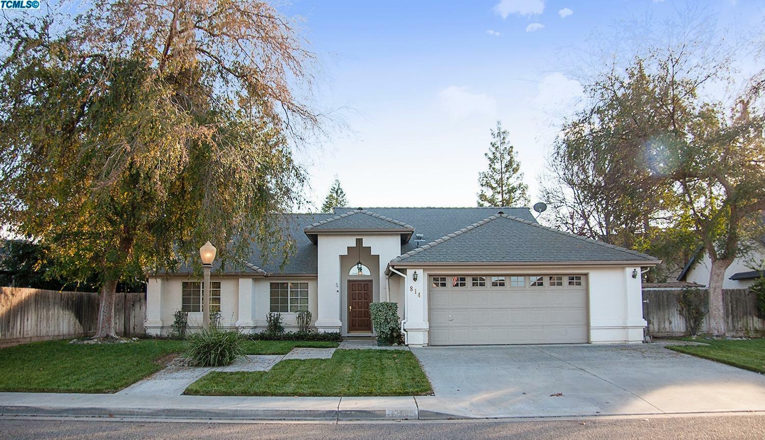 Property Photo:  814 Meadow Avenue  CA 93221 