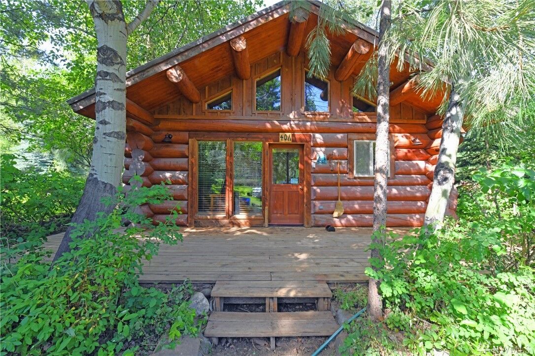 Property Photo:  40 Wolf Ridge Lane  WA 98862 