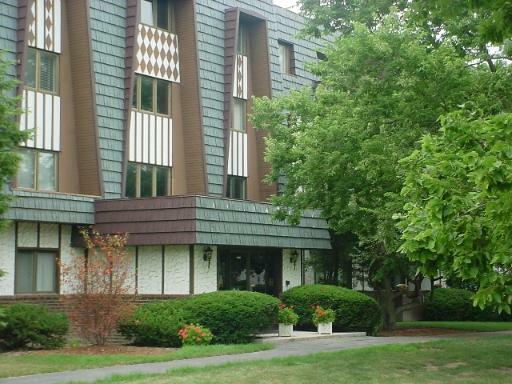 Property Photo: 13200 Heiden Circle 2409 IL 60044