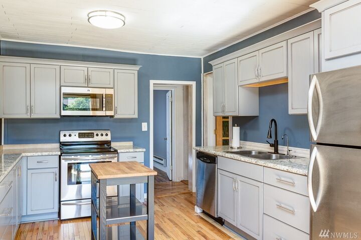 Property Photo: 426 Cedar St WA 98826