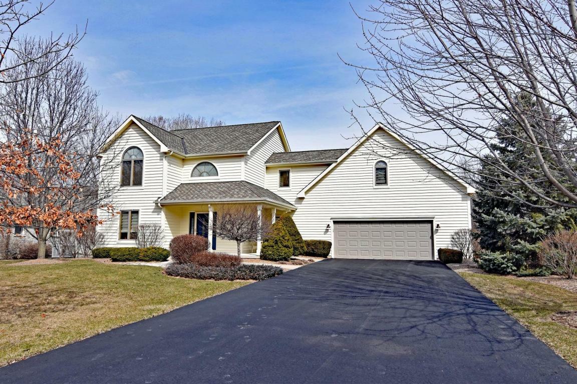 Property Photo: 106 W Dells Rd WI 53170