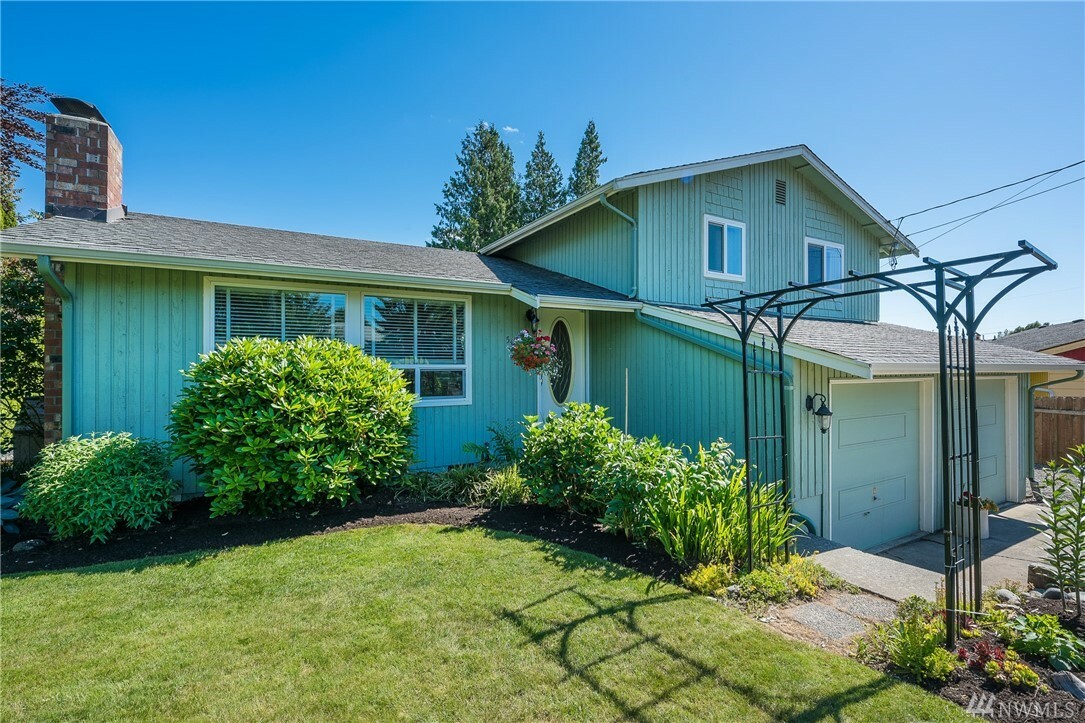 Property Photo:  5866 Madrona Dr  WA 98248 