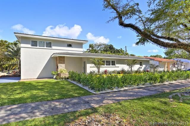Property Photo:  1015 Madrid St  FL 33134 