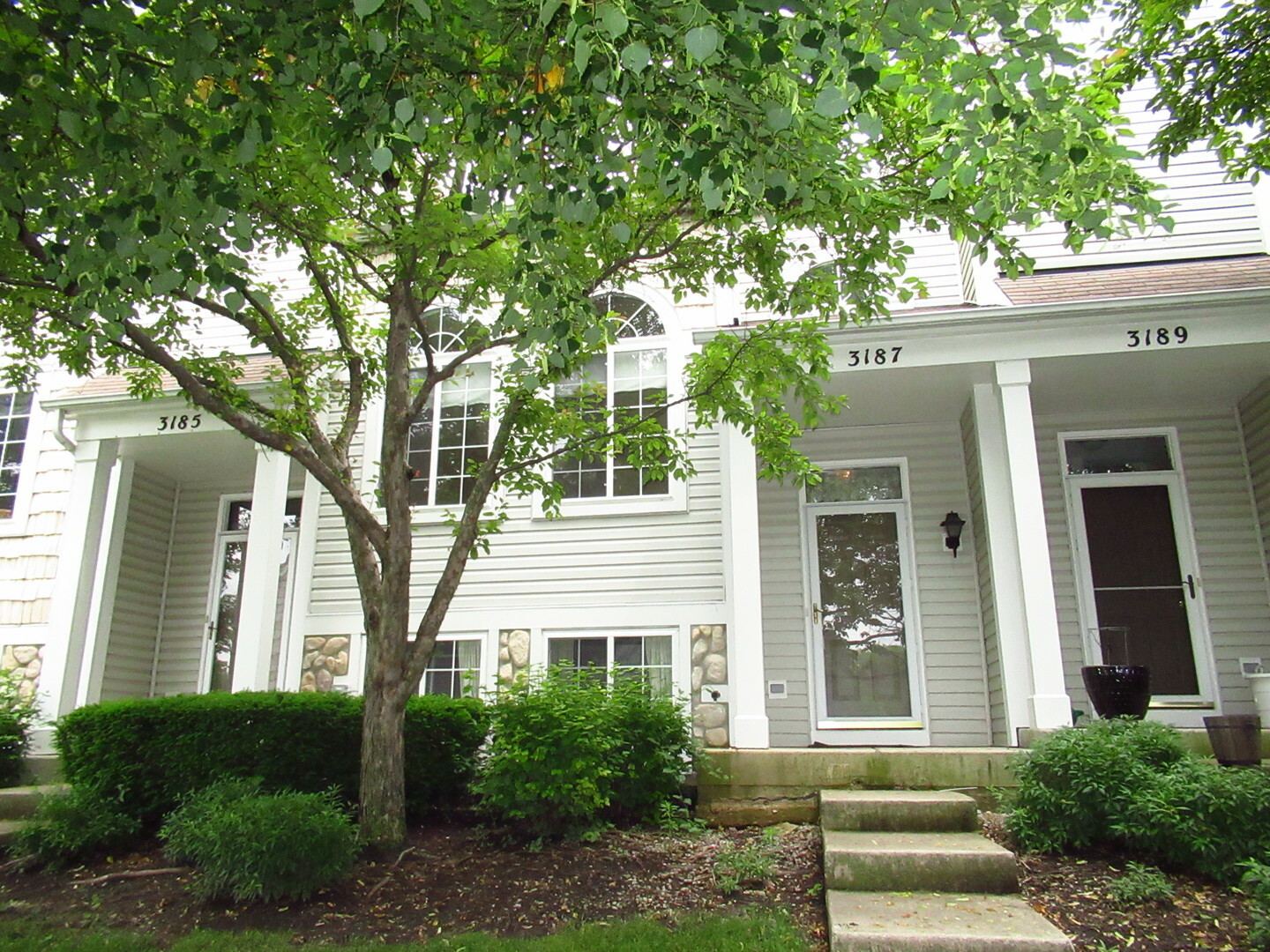 Property Photo: 3187 Ketch Court IL 60503