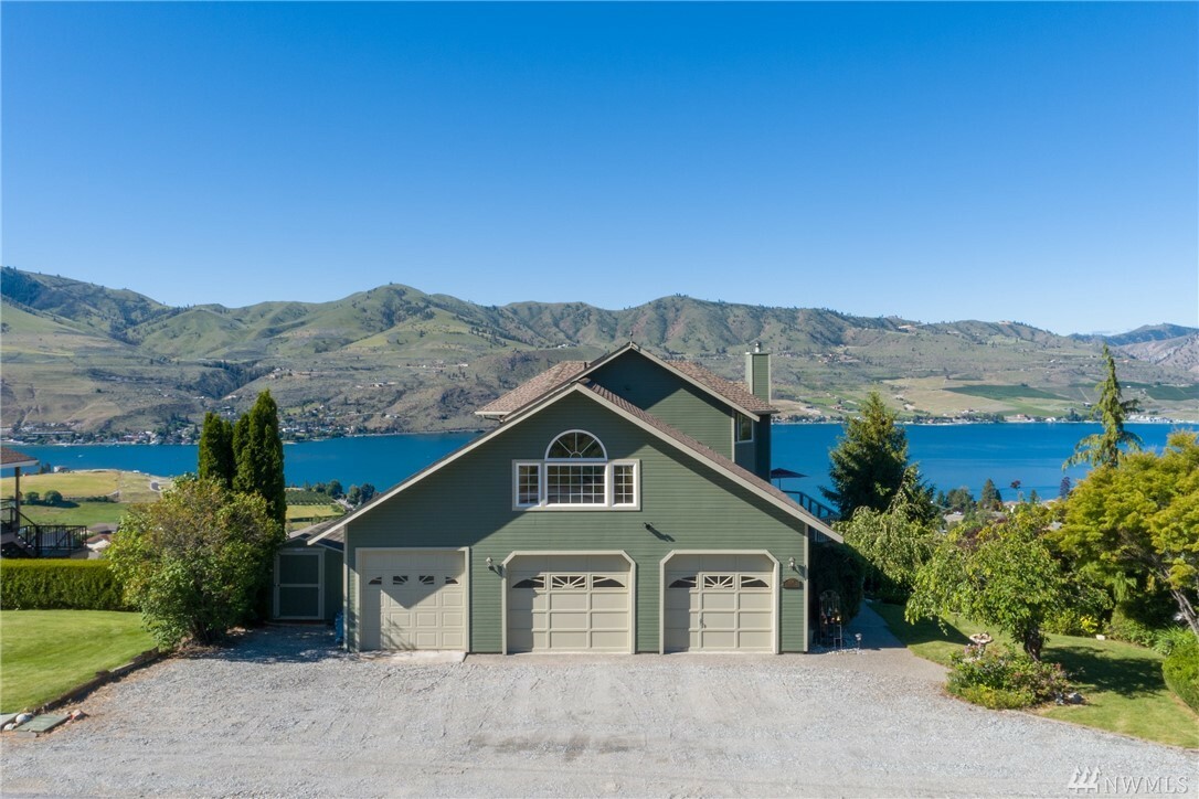 120 Pinnacle Place  Chelan WA 98816 photo