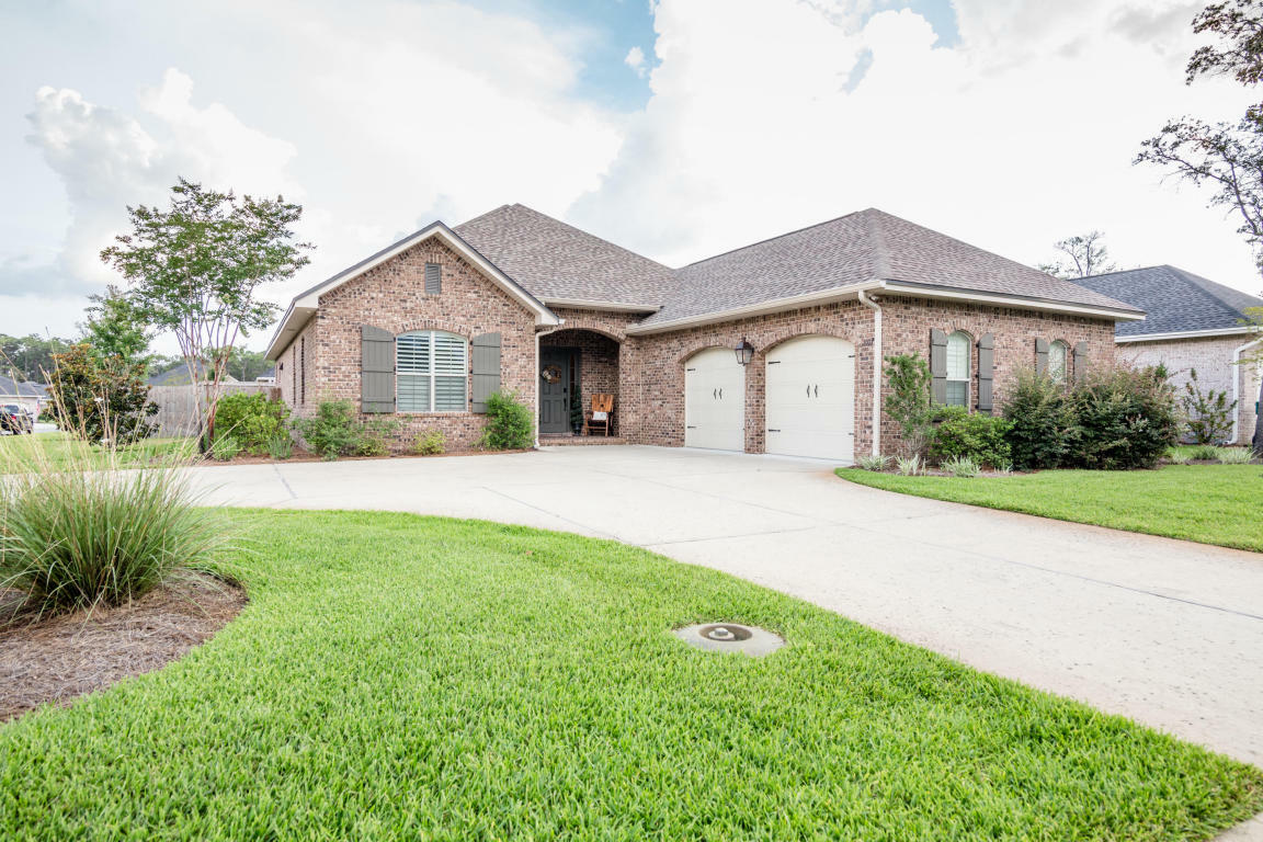 Property Photo:  801 Flowering Path  FL 32578 