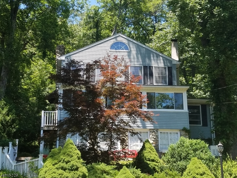 Property Photo:  328 Lakeview Ave  NJ 07456 