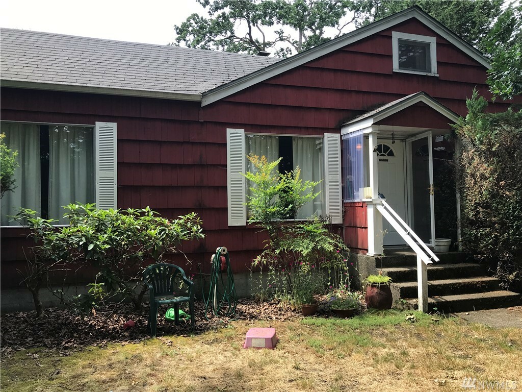Property Photo: 7418 S Wapato WA 98409