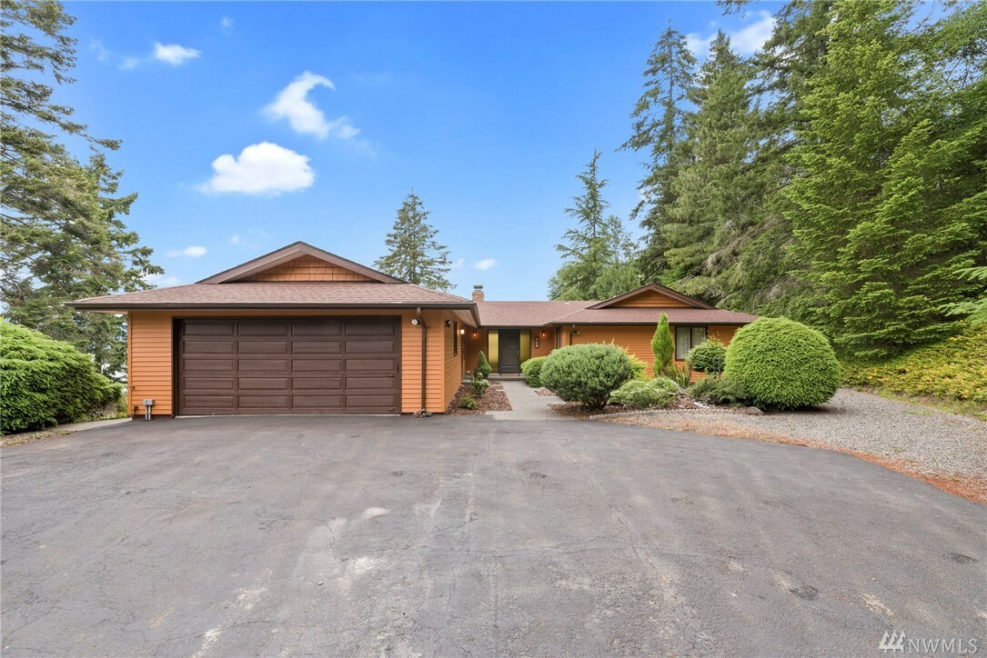 Property Photo:  8816 NW Anderson Hill Rd  WA 98383 