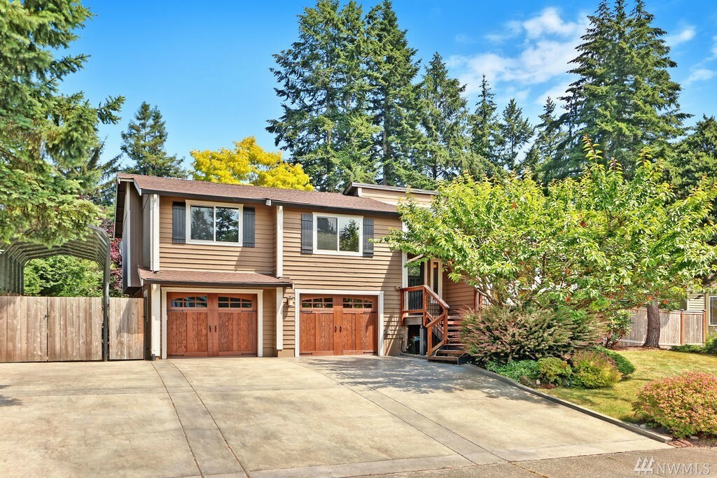 Property Photo:  36614 27th Ave S  WA 98003 