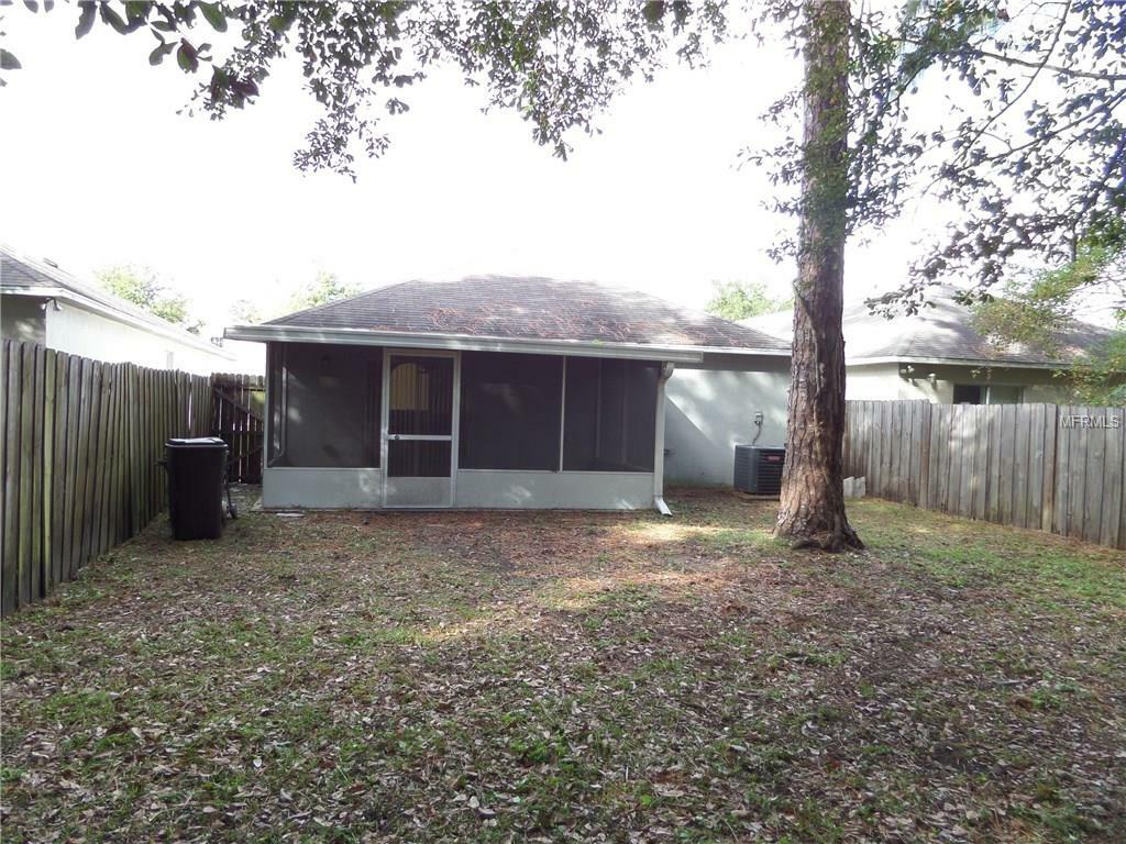 Property Photo:  2155 Wiley Oaks Lane  FL 32210 