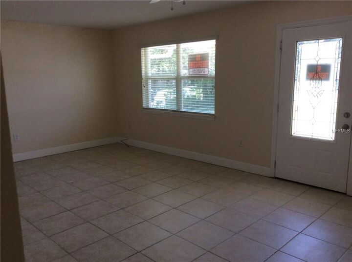 Property Photo:  1606 Woodlyn Drive  FL 34748 