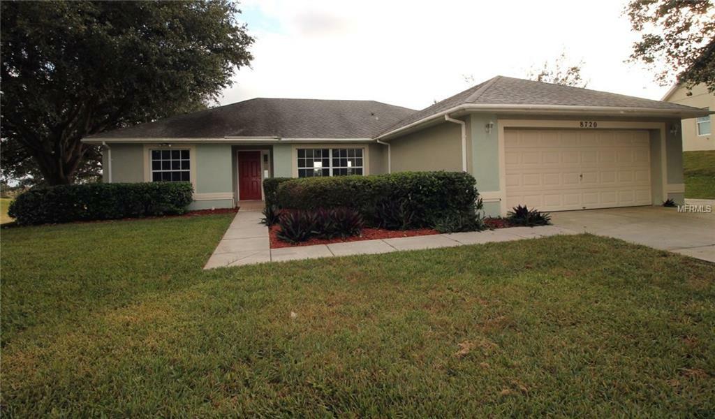 Property Photo:  8720 Spyglass Loop  FL 34711 