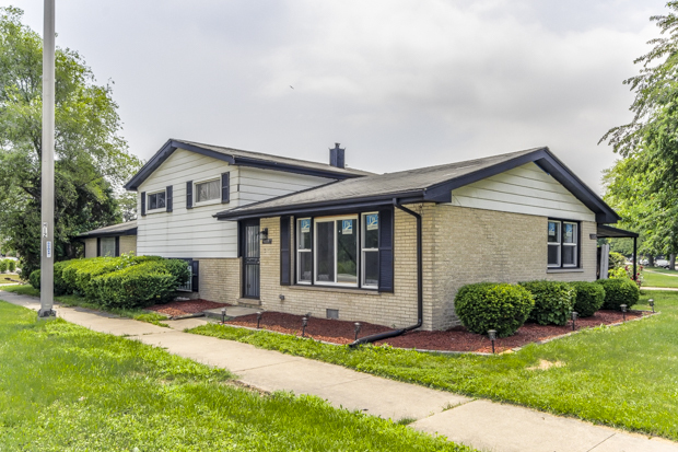 Property Photo:  14315 Dante Avenue  IL 60419 