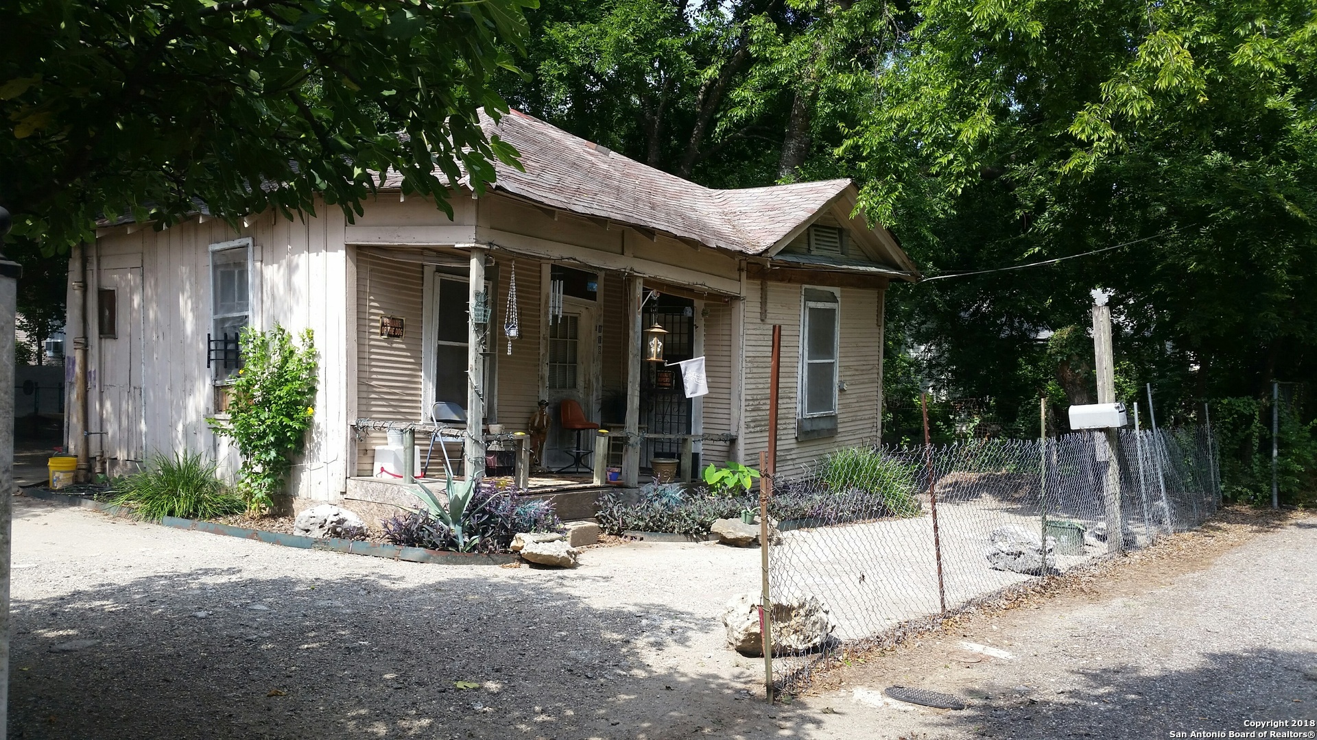 Property Photo:  1519 Martin Luther King Dr  TX 78203 