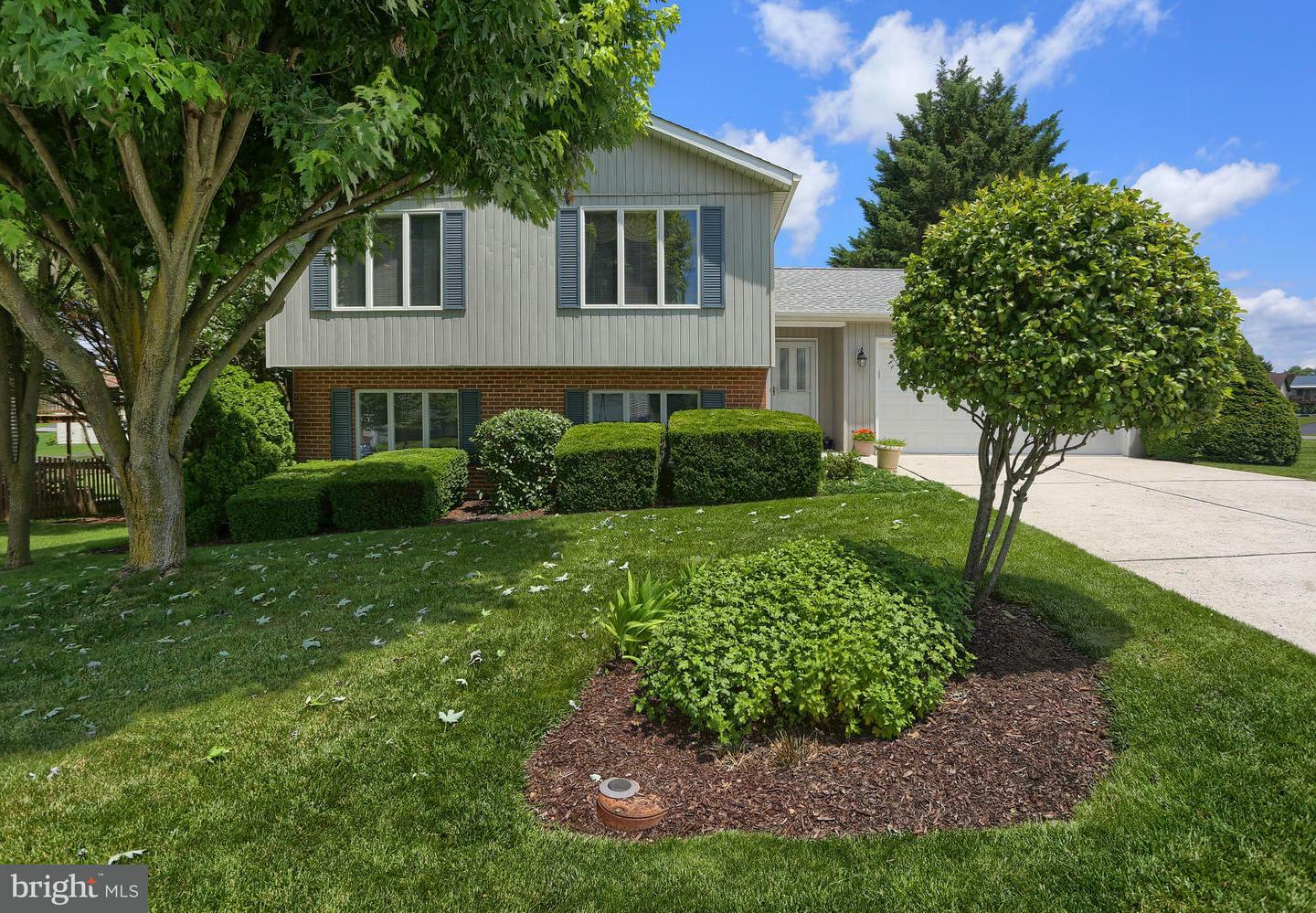 Property Photo:  35 Bayberry Drive  PA 17050 