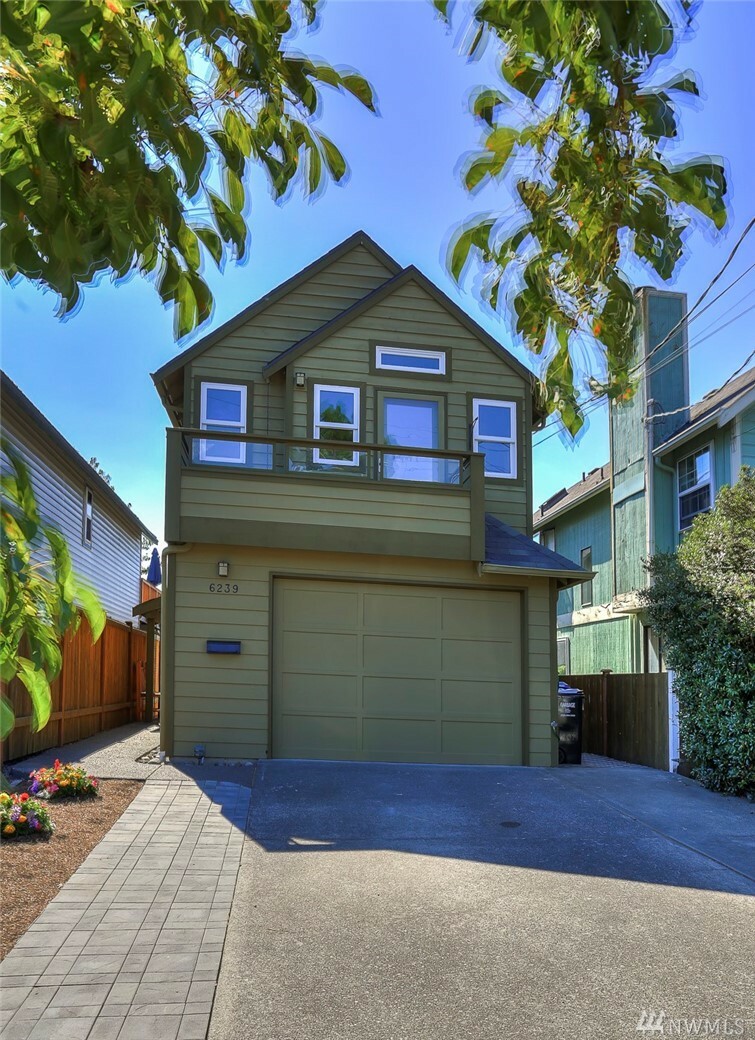 Property Photo: 6239 5th Ave NW WA 98107