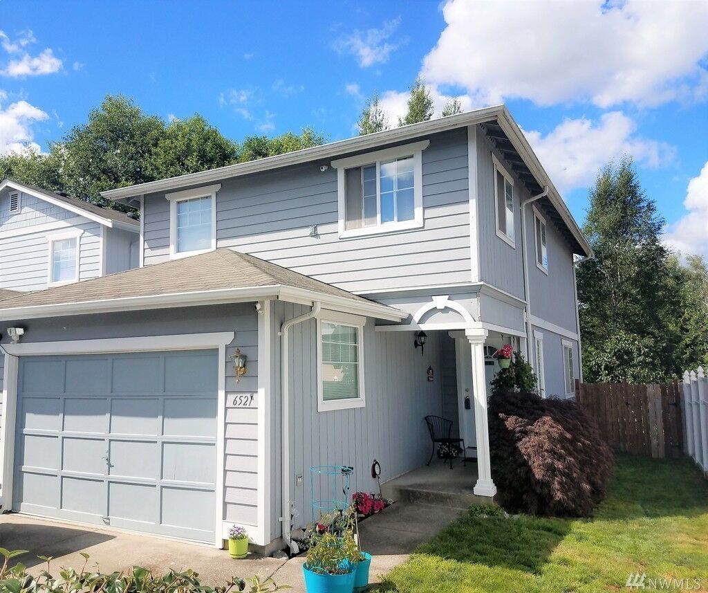 Property Photo:  6521 79th Place NE  WA 98270 