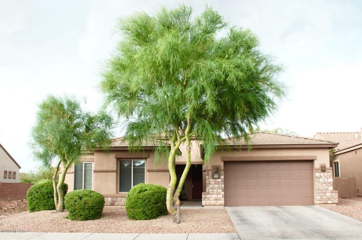 Property Photo:  8592 N Moonfire Drive  AZ 85743 