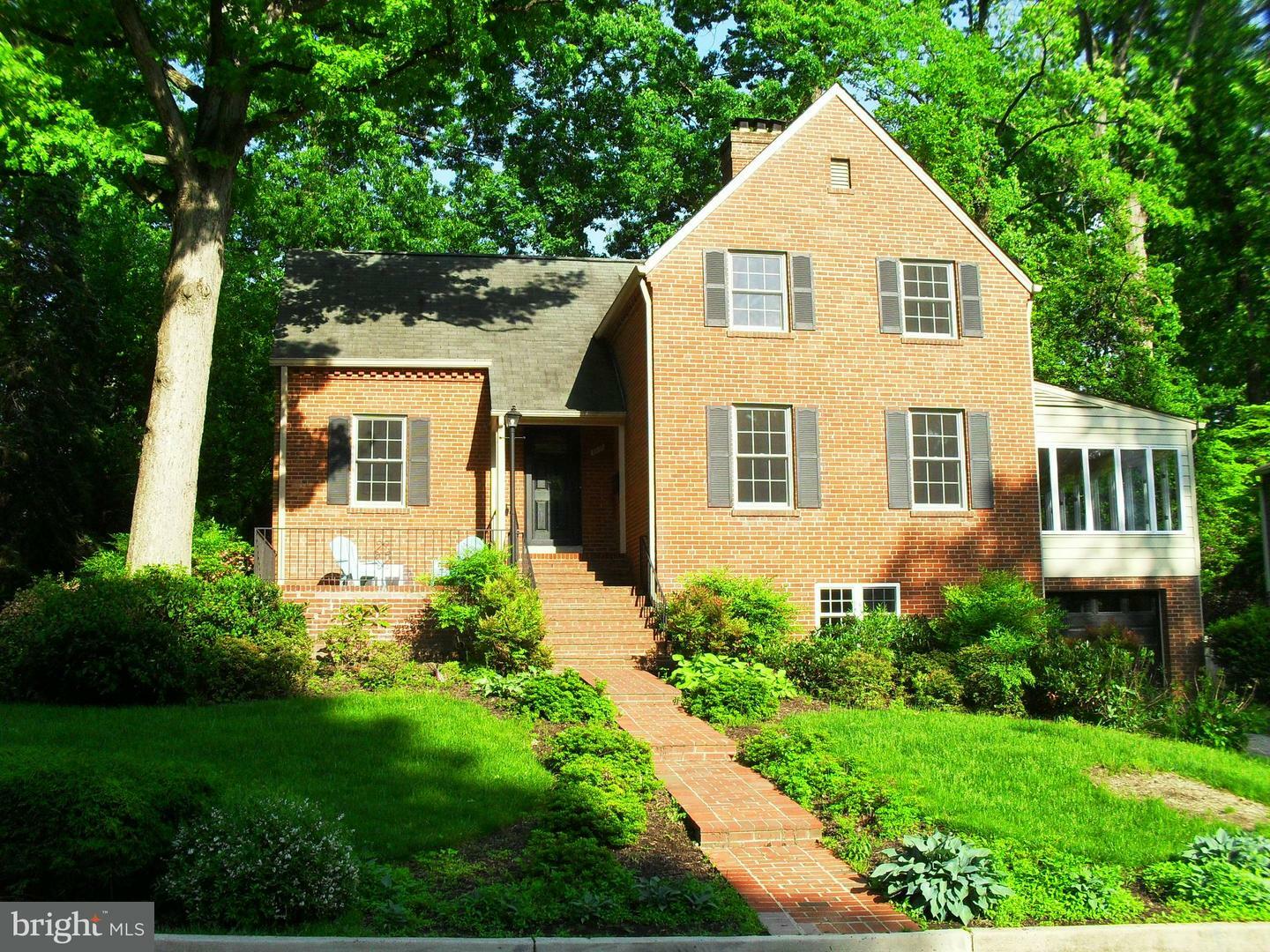 Property Photo: 5546 15th Street N VA 22205