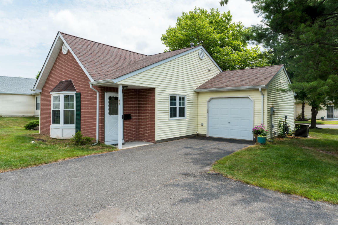 Property Photo: 22 Farnworth Close 1000 NJ 07728