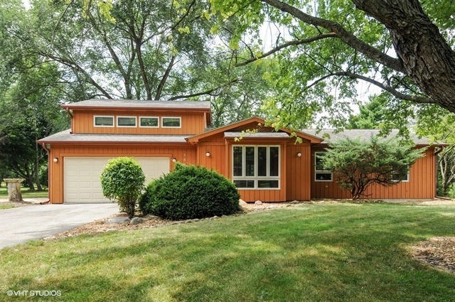 Property Photo:  155 Rickard Drive  IL 60543 