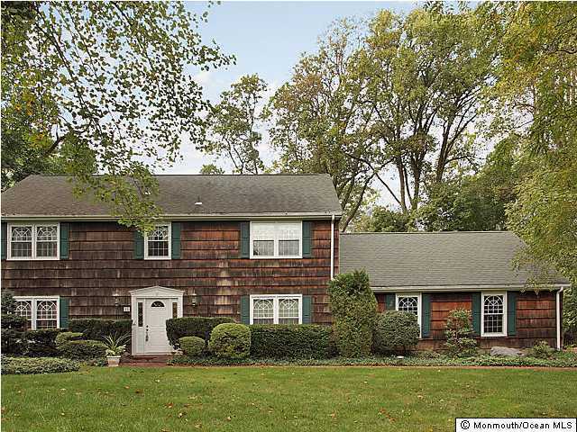 Property Photo:  10 Harmyk Court  NJ 07748 