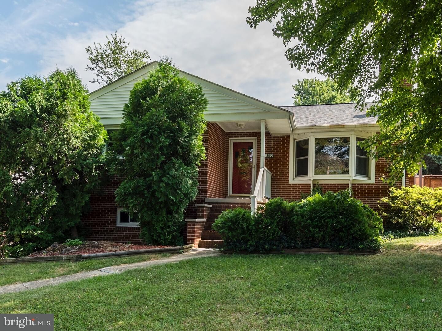 Property Photo:  2818 School Street  VA 22303 