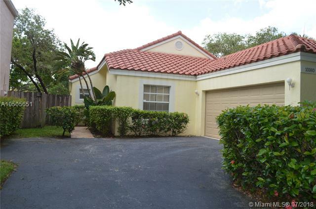 Property Photo: 10360 NW 10th St FL 33322