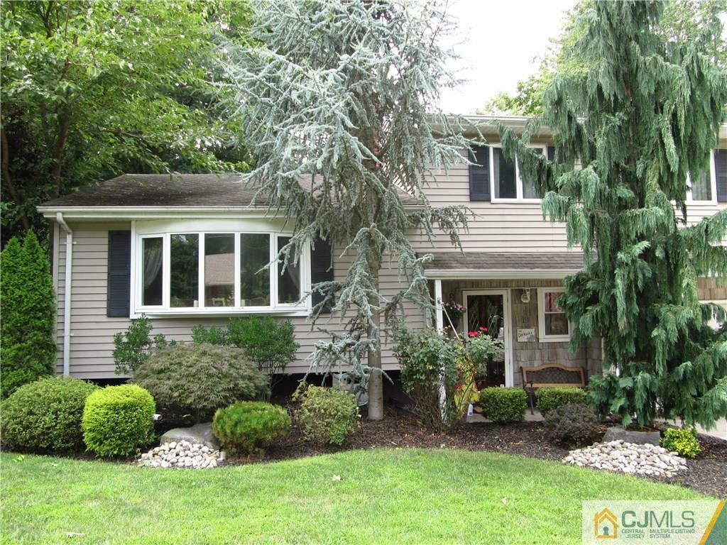 Property Photo:  19 Glendale Road  NJ 07067 