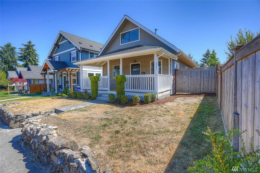 Property Photo:  4925 N Bristol St  WA 98407 