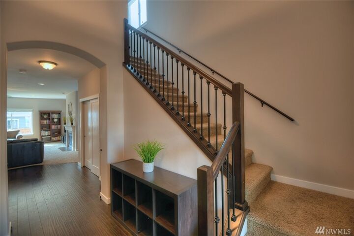 Property Photo:  305 Nine Bark St NW  WA 98502 