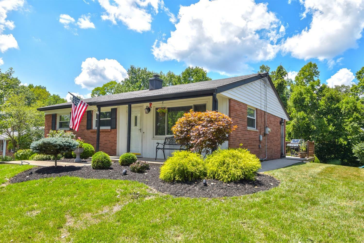 Property Photo: 3033 Fiddlers Green Road OH 45248
