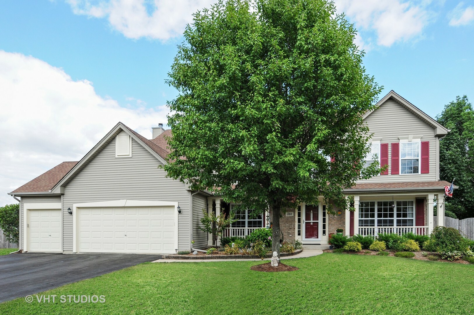 Property Photo: 360 Whitewater Lane IL 60543