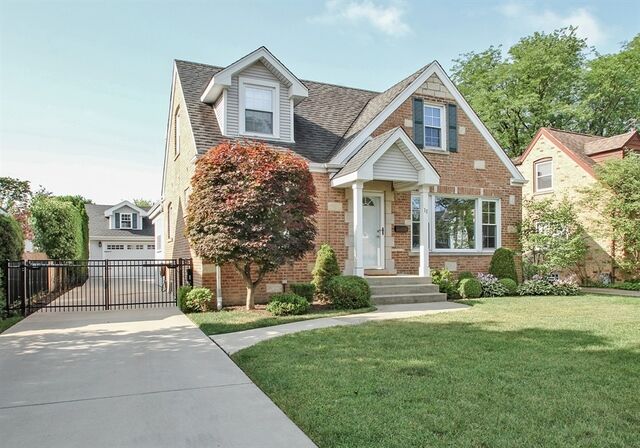 Property Photo:  11 Yost Avenue  IL 60068