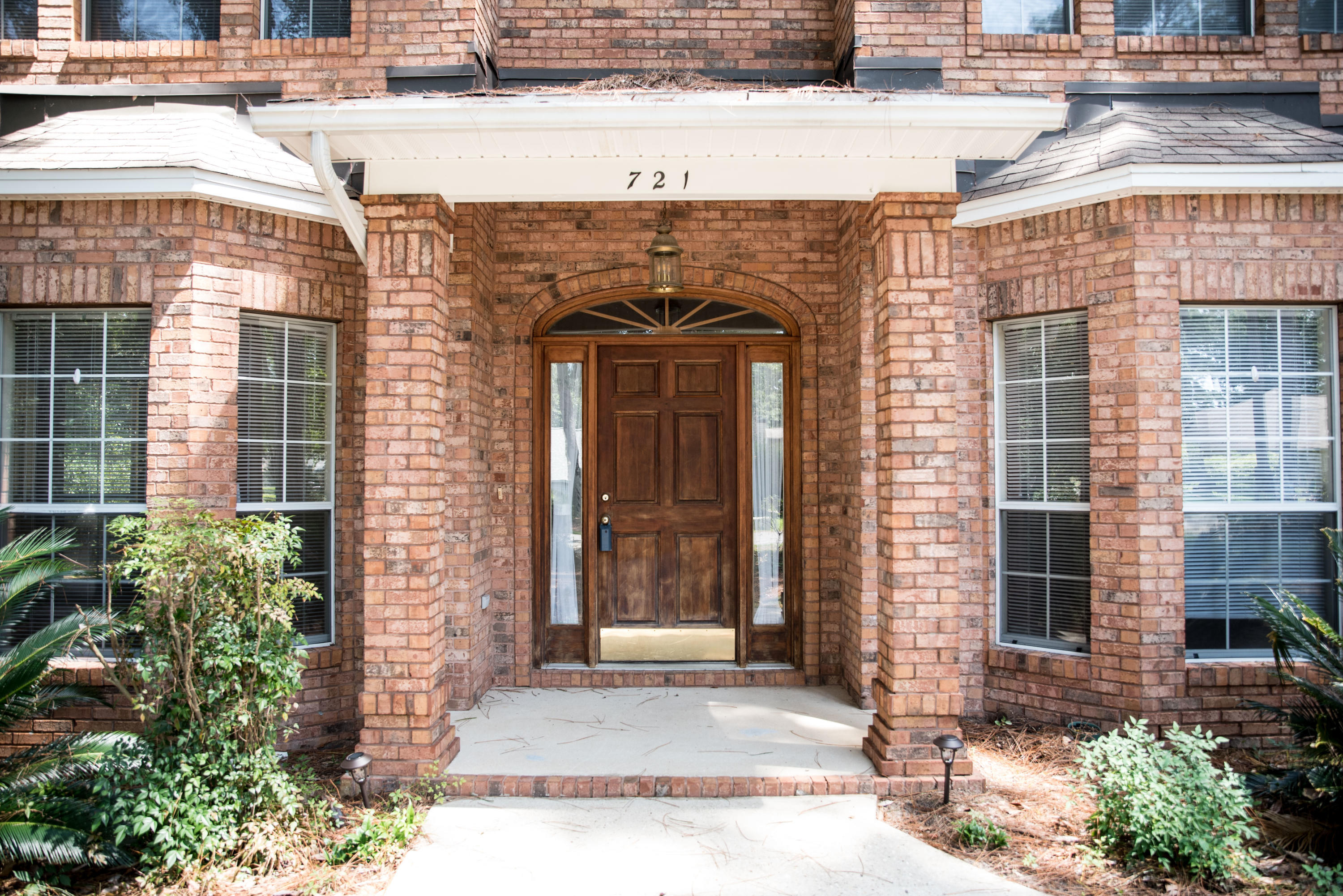 Property Photo: 721 Prestwick Drive FL 32578