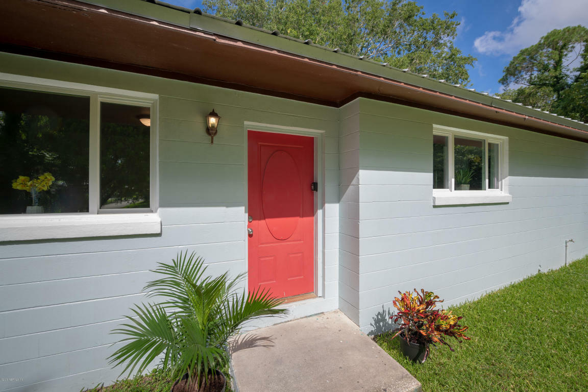 Property Photo:  64 N Whitney Street  FL 32084 