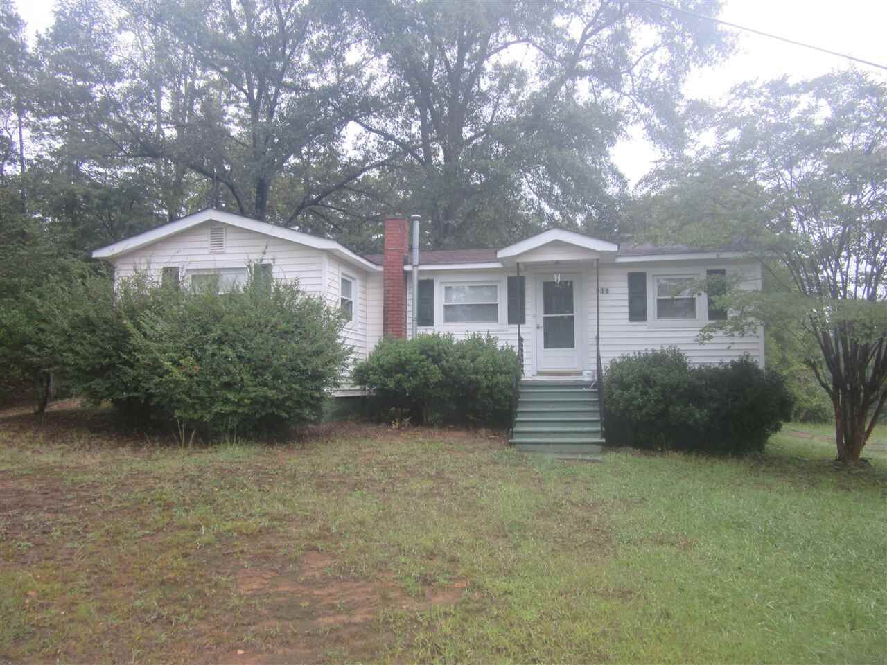 Property Photo:  811 Goucher School Road  SC 29340 