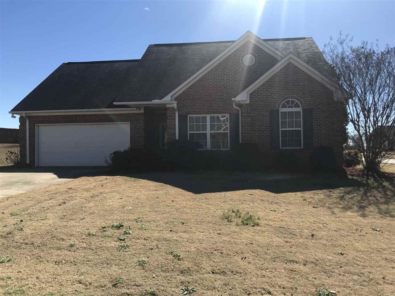 Property Photo:  302 N Sweetwater Hills  SC 29369 