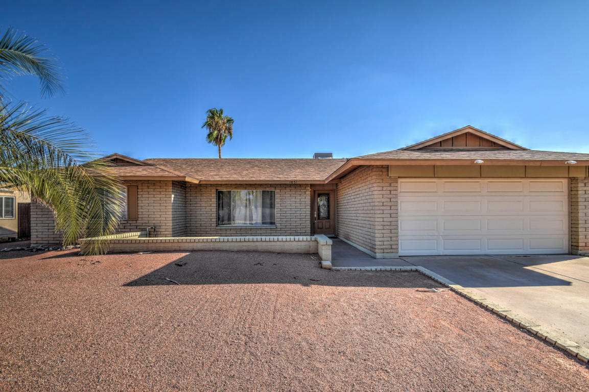 Property Photo:  1051 E Frost Drive  AZ 85282 