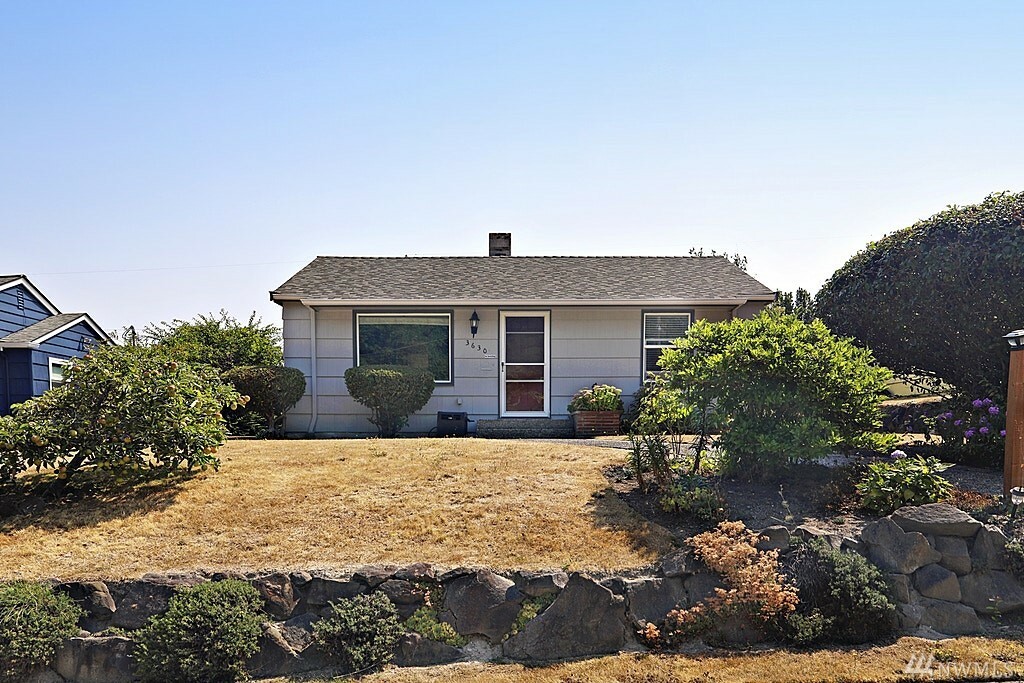 Property Photo:  3630 51st Ave SW  WA 98116 