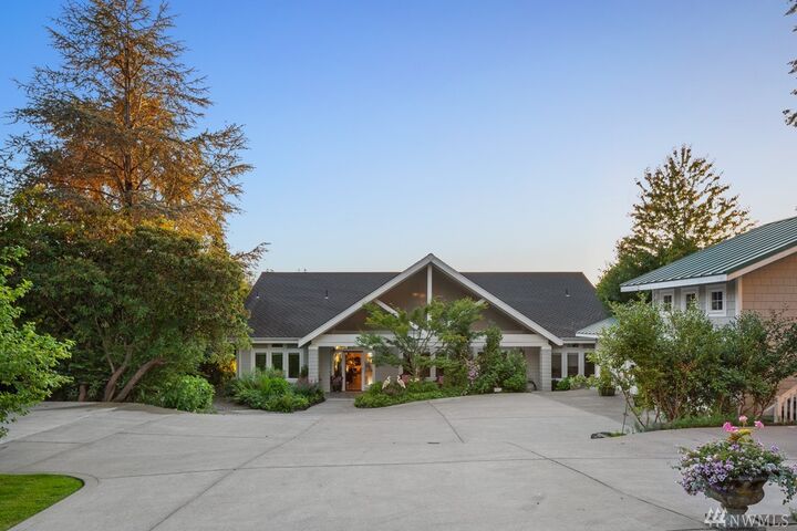 Property Photo: 8202 86th Ave NW WA 98332