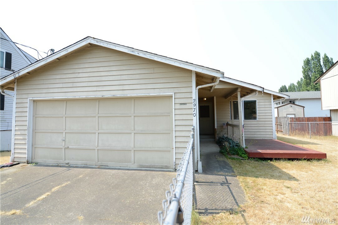 Property Photo:  2970 39th Ave NE  WA 98422 