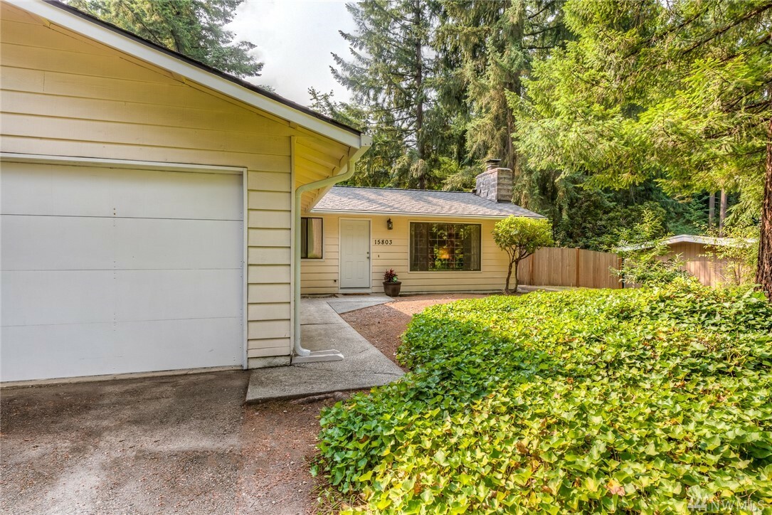 Property Photo:  15803 NE 195th St  WA 98072 