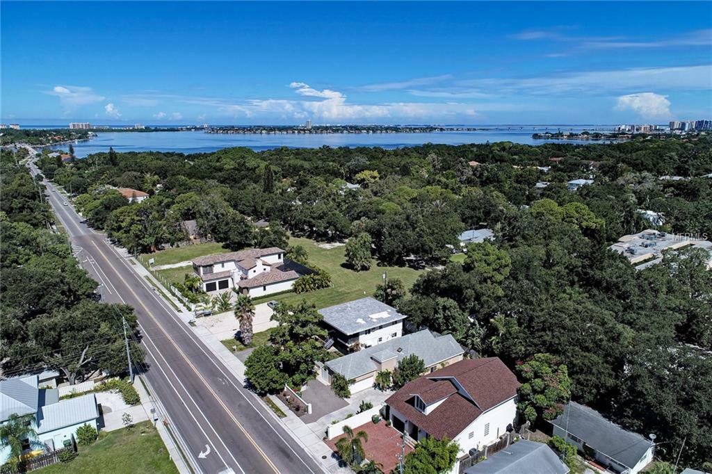 Property Photo:  1741 Siesta Drive  FL 34239 