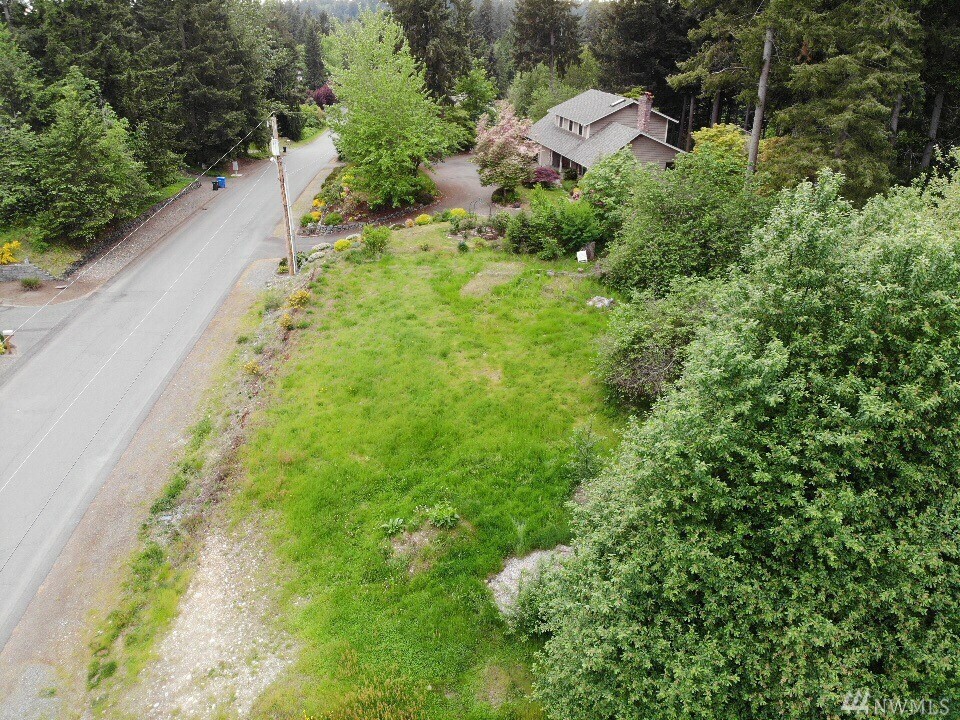 Property Photo: 13203 115th St E WA 98374